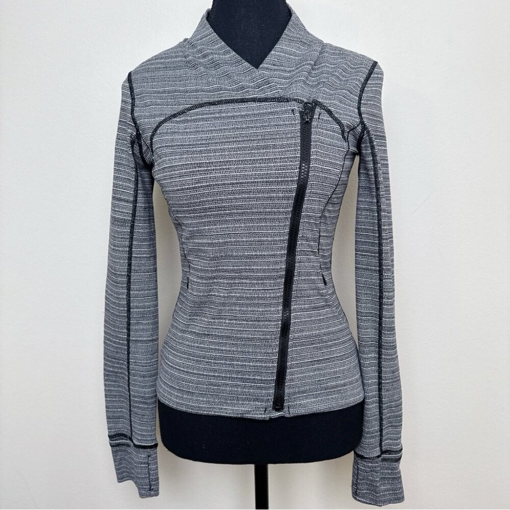 Lululemon Womens 4 Asymmetrical Zipper Active Jacket
